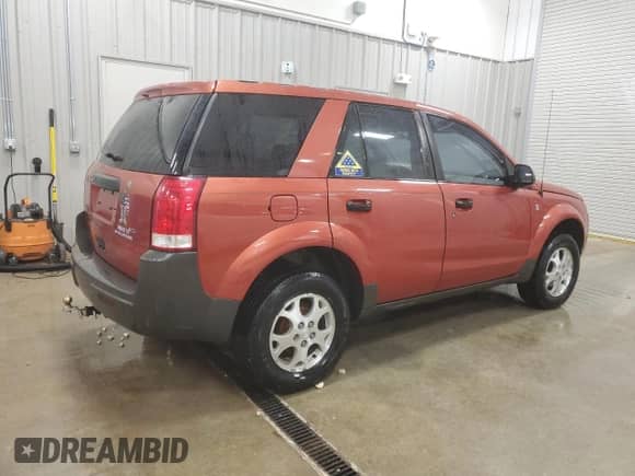 2003 Saturn VUE z VIN 5GZCZ53B73S895054, wystawiony jako Copart lot #82346294 z przebiegiem 83 677 mil mil oraz Czysty tytuł • Clean title. Historia ofert i sprzedaży dostępna na DreamBid. Obrazek 3.