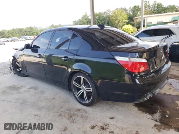 ✅ 2007 BMW 5 Series 530i • VIN: WBANE73577CM48183 • Lot: 79002014. Wystawiony na Copart z przebiegiem Nie podano. Bezpłatny archiwum sprzedaży aukcyjnych z USA i szczegółowy raport historii pojazdu na DreamBid. Zdjęcie 2.