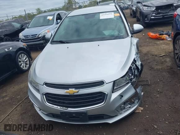 2015 Chevrolet Cruze LT z VIN 1G1PC5SB1F7172502, wystawiony jako IAAI lot #43353575 z przebiegiem 151 816 mil mil oraz . Historia ofert i sprzedaży dostępna na DreamBid. Obrazek 12.