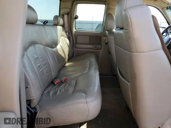 ✅ 2001 Chevrolet Silverado 1500 LT • VIN: 1GCEC19T11Z164659 • Lot: 73015124. Wystawiony na Copart z przebiegiem 244 191 mil mil. Skorzystaj z bezpłatnego archiwum sprzedaży aukcyjnych z USA i zobacz szczegółowy raport historii pojazdu na DreamBid. Zdjęcie 10.