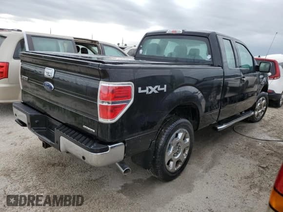 ✅ 2013 Ford F-150 XL • VIN: 1FTFX1EF2DFC38086 • Lot: 75994094. Wystawiony na Copart z przebiegiem Nie podano. Bezpłatny archiwum sprzedaży aukcyjnych z USA i szczegółowy raport historii pojazdu na DreamBid. Zdjęcie 3.