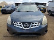 ✅ 2013 Nissan Rogue S • VIN: JN8AS5MV4DW103799 • Lot: 70059275. Wystawiony na Copart z przebiegiem 140 566 mil. Bezpłatny archiwum sprzedaży aukcyjnych z USA i szczegółowy raport historii pojazdu na DreamBid. Zdjęcie 5.