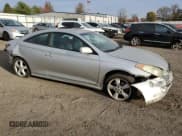 ✅ 2005 Toyota Solara SPT • VIN: 4T1CA38P75U055179 • Лот: 91778125. Опубликован ранее на Copart с пробегом 256 907 миль. Бесплатный доступ к архиву аукционных продаж из США и подробный отчёт об истории автомобиля на DreamBid. Изображение 4.