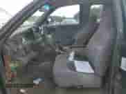 1999 Dodge Dakota SLT z VIN 1B7GG22Y5XS202324, wystawiony jako Copart lot #73541484 z przebiegiem Nie podano mil oraz Czysty tytuł • Clean title. Historia ofert i sprzedaży dostępna na DreamBid. Obrazek 7.