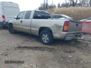 ✅ 2000 Chevrolet Silverado 1500 LS • VIN: 1GCEC19V8YZ336729 • Лот: 43858171. Опубликован ранее на IAAI с пробегом 301 008 миль. Бесплатный доступ к архиву аукционных продаж из США и подробный отчёт об истории автомобиля на DreamBid. Изображение 3.