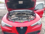 ✅ 2021 Alfa Romeo Stelvio Ti • VIN: ZASPAKBN7M7D16208 • Lot: 42094793. Wystawiony na IAAI z przebiegiem Nie podano. Bezpłatny archiwum sprzedaży aukcyjnych z USA i szczegółowy raport historii pojazdu na DreamBid. Zdjęcie 10.