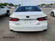 2023 Toyota Camry Hybrid LE z VIN 4T1C31AK0PU614488, wystawiony jako Copart lot #71786005 z przebiegiem 59 442 mil mil oraz Szkoda całkowita • Salvage title. Historia ofert i sprzedaży dostępna na DreamBid. Obrazek 6.