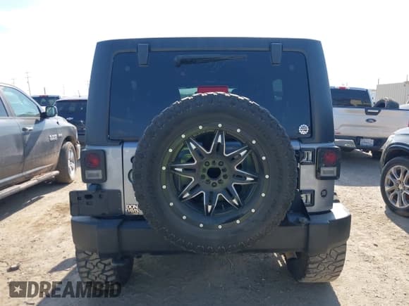 ✅ 2016 Jeep Wrangler Unlimited Sport • VIN: 1C4BJWDG9GL247638 • Lot: 43338629. Listed on IAAI with 109,628 mi. Free auction sales archive from the USA and detailed vehicle history report at DreamBid. Image 16.