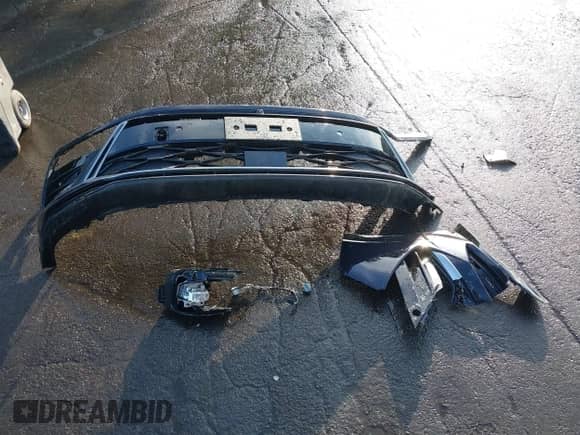 2024 Hyundai Sonata Limited with VIN KMHL54JJ4RA097929, listed as a IAAI auction lot 43276187 with 5,555 mi miles and . Bid and sale history available at DreamBid. Image 12.