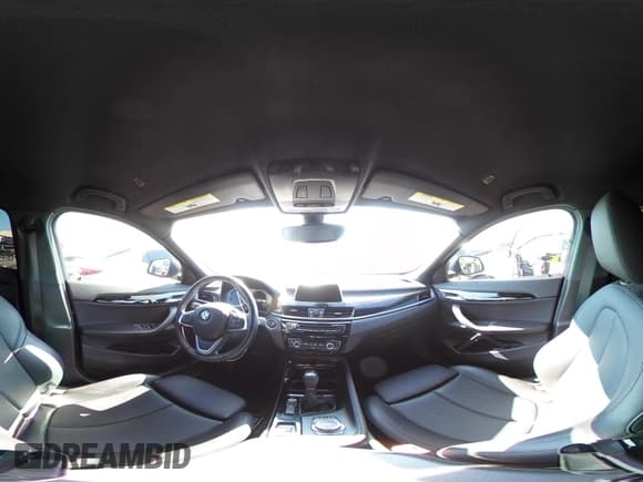 ✅ 2018 BMW X2 sDrive28i • VIN: WBXYJ3C3XJEJ82546 • Lot: 43635090. Wystawiony na IAAI z przebiegiem 54 486 mil. Bezpłatny archiwum sprzedaży aukcyjnych z USA i szczegółowy raport historii pojazdu na DreamBid. Zdjęcie 18.