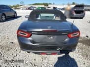 ✅ 2017 FIAT 124 Spider Lusso • VIN: JC1NFAEK5H0106005 • Лот: 86717805. Опубликован ранее на Copart с пробегом 86 968 миль. Бесплатный доступ к архиву аукционных продаж из США и подробный отчёт об истории автомобиля на DreamBid. Изображение 6.