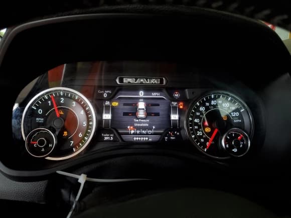 ✅ 2019 Ram 1500 Rebel • VIN: 1C6SRFETXKN863356 • Lot: 68154185. Wystawiony na Copart z przebiegiem 91 239 mil. Bezpłatny archiwum sprzedaży aukcyjnych z USA i szczegółowy raport historii pojazdu na DreamBid. Zdjęcie 9.