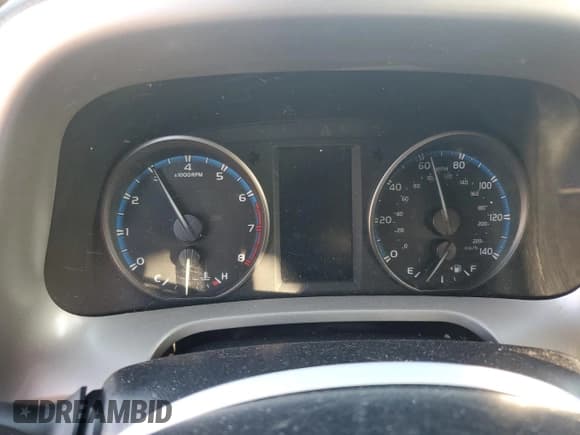 ✅ 2017 Toyota RAV4 LE • VIN: 2T3BFREV6HW641077 • Lot: 89713445. Wystawiony na Copart z przebiegiem Nie podano. Bezpłatny archiwum sprzedaży aukcyjnych z USA i szczegółowy raport historii pojazdu na DreamBid. Zdjęcie 9.