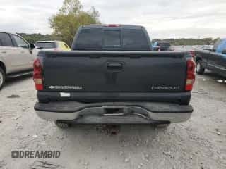 2005 Chevrolet Silverado 1500 Z71 z VIN 2GCEK13T051203705, wystawiony jako Copart lot #90085835 z przebiegiem 181 125 mil mil oraz Czysty tytuł • Clean title. Historia ofert i sprzedaży dostępna na DreamBid. Obrazek 6.