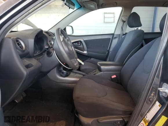 ✅ 2008 Toyota RAV4 Sport • VIN: JTMZK32V686015171 • Lot: 56194485. Listed on Copart with 167,889 mi. Free auction sales archive from the USA and detailed vehicle history report at DreamBid. Image 7.