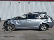 ✅ 2011 Toyota Sienna LE • VIN: 5TDKK3DC1BS138106 • Lot: 43308460. Listed on IAAI with 141,832 mi. Free auction sales archive from the USA and detailed vehicle history report at DreamBid. Image 6.