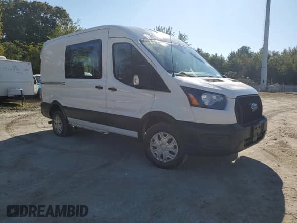 ✅ 2021 Ford Transit Cargo • VIN: 1FTBR1C8XMKA01432 • Лот: 71394815. Опубликован ранее на Copart с пробегом 104 257 миль. Бесплатный доступ к архиву аукционных продаж из США и подробный отчёт об истории автомобиля на DreamBid. Изображение 4.