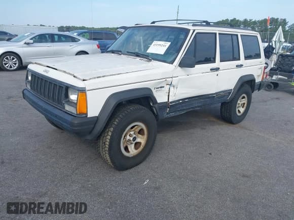 ✅ 1996 Jeep Cherokee Sport • VIN: 1J4FJ68SXTL114326 • Lot: 43199241. Wystawiony na IAAI z przebiegiem 134 392 mil. Bezpłatny archiwum sprzedaży aukcyjnych z USA i szczegółowy raport historii pojazdu na DreamBid. Zdjęcie 2.