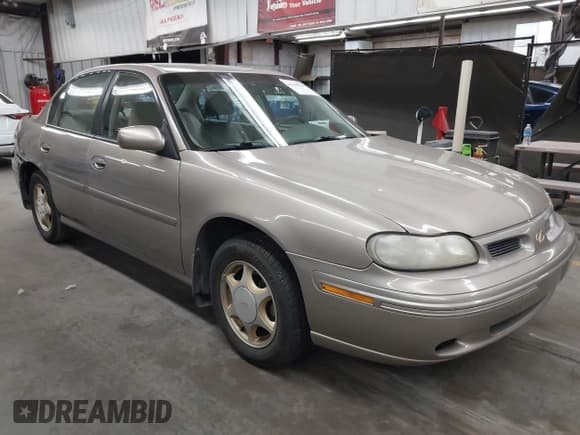 ✅ 1999 Oldsmobile Cutlass GLS • VIN: 1G3NG52M4X6330956 • Lot: 43460760. Listed on IAAI with 133,060 mi. Free auction sales archive from the USA and detailed vehicle history report at DreamBid. Image 1.