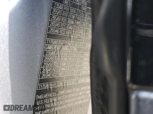 ✅ 2021 Land Rover Range Rover Velar R-Dynamic S • VIN: SALYT2EX1MA317323 • Лот: 62687155. Опубликован ранее на Copart с пробегом 40 075 миль. Бесплатный доступ к архиву аукционных продаж из США и подробный отчёт об истории автомобиля на DreamBid. Изображение 13.