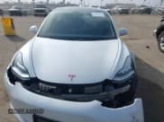 ✅ 2019 Tesla Model 3 Long Range • VIN: 5YJ3E1EB0KF422014 • Lot: 43605200. Wystawiony na IAAI z przebiegiem 125 454 mil. Bezpłatny archiwum sprzedaży aukcyjnych z USA i szczegółowy raport historii pojazdu na DreamBid. Zdjęcie 12.