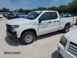 2021 Chevrolet Silverado 1500 Work Truck z VIN 1GCRWAEF1MZ354006, wystawiony jako Copart lot #74350364 z przebiegiem 45 815 mil mil oraz Szkoda całkowita • Salvage title. Historia ofert i sprzedaży dostępna na DreamBid. Obrazek 1.