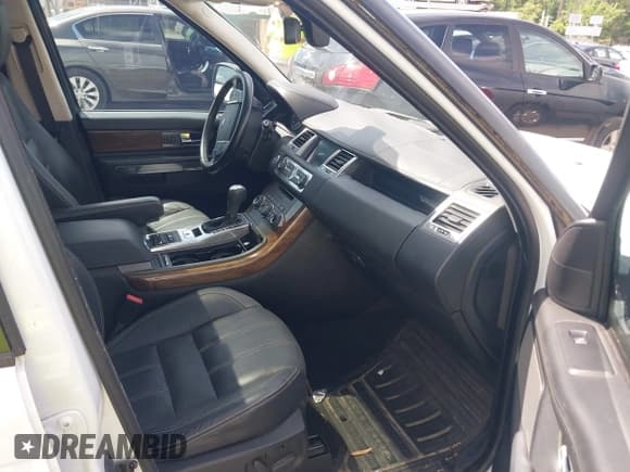 ✅ 2012 Land Rover Range Rover Sport SC • VIN: SALSH2E44CA751313 • Lot: 42642136. Wystawiony na IAAI z przebiegiem 123 835 mil. Bezpłatny archiwum sprzedaży aukcyjnych z USA i szczegółowy raport historii pojazdu na DreamBid. Zdjęcie 5.