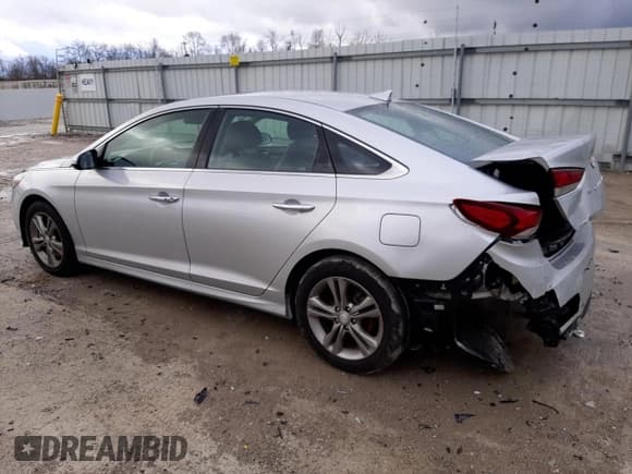 ✅ 2019 Hyundai Sonata SEL • VIN: 5NPE34AF0KH821273 • Лот: 71286002. Опубликован ранее на Copart с пробегом 38 827 миль. Бесплатный доступ к архиву аукционных продаж из США и подробный отчёт об истории автомобиля на DreamBid. Изображение 2.