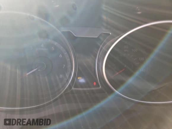 ✅ 2013 Hyundai Veloster RE:MIX • VIN: KMHTC6AD9DU161966 • Lot: 83498514. Wystawiony na Copart z przebiegiem Nie podano. Bezpłatny archiwum sprzedaży aukcyjnych z USA i szczegółowy raport historii pojazdu na DreamBid. Zdjęcie 9.