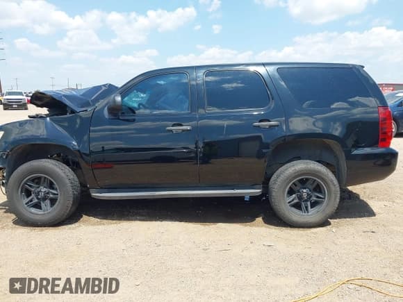 ✅ 2012 Chevrolet Tahoe Commercial • VIN: 1GNLC2E06CR157614 • Lot: 42739163. Wystawiony na IAAI z przebiegiem Nie podano. Bezpłatny archiwum sprzedaży aukcyjnych z USA i szczegółowy raport historii pojazdu na DreamBid. Zdjęcie 14.
