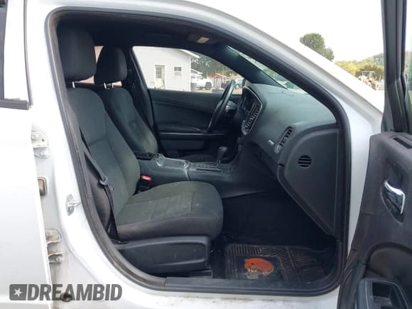 ✅ 2014 Dodge Charger SE • VIN: 2C3CDXBG9EH130371 • Lot: 43228536. Wystawiony na IAAI z przebiegiem 178 105 mil. Bezpłatny archiwum sprzedaży aukcyjnych z USA i szczegółowy raport historii pojazdu na DreamBid. Zdjęcie 5.