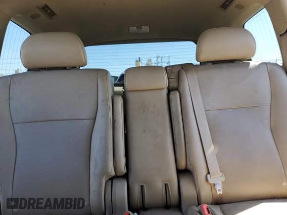 ✅ 2011 Toyota Highlander Limited • VIN: 5TDYK3EH7BS043537 • Лот: 83856055. Опубликован ранее на Copart с пробегом 134 451 миль. Бесплатный доступ к архиву аукционных продаж из США и подробный отчёт об истории автомобиля на DreamBid. Изображение 10.