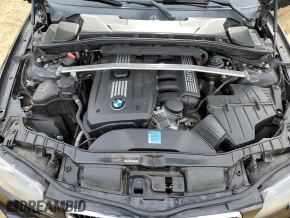 ✅ 2010 BMW 1 Series 128i • VIN: WBAUP7C56AVF07793 • Lot: 81369944. Listed on Copart with 70,510 mi. Free auction sales archive from the USA and detailed vehicle history report at DreamBid. Image 11.