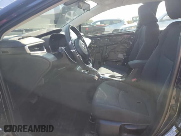 ✅ 2021 Toyota Corolla LE • VIN: 5YFEPMAEXMP177976 • Lot: 71982885. Wystawiony na Copart z przebiegiem 93 247 mil. Bezpłatny archiwum sprzedaży aukcyjnych z USA i szczegółowy raport historii pojazdu na DreamBid. Zdjęcie 7.