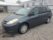 ✅ 2006 Toyota Sienna CE • VIN: 5TDZA23C26S563773 • Lot: 82717265. Wystawiony na Copart z przebiegiem 213 541 mil. Bezpłatny archiwum sprzedaży aukcyjnych z USA i szczegółowy raport historii pojazdu na DreamBid. Zdjęcie 1.