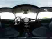 2008 MINI Hardtop с VIN WMWMF33588TT59838, выставлен на аукционе IAAI как лот 43367389 с пробегом 246 154 миль миль и . История ставок и продаж доступна на DreamBid. Изображение 19.