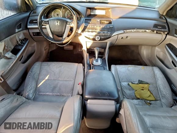 ✅ 2008 Honda Accord EX-L • VIN: JHMCP26828C020194 • Lot: 95969265. Wystawiony na Copart z przebiegiem 269 277 mil. Bezpłatny archiwum sprzedaży aukcyjnych z USA i szczegółowy raport historii pojazdu na DreamBid. Zdjęcie 8.