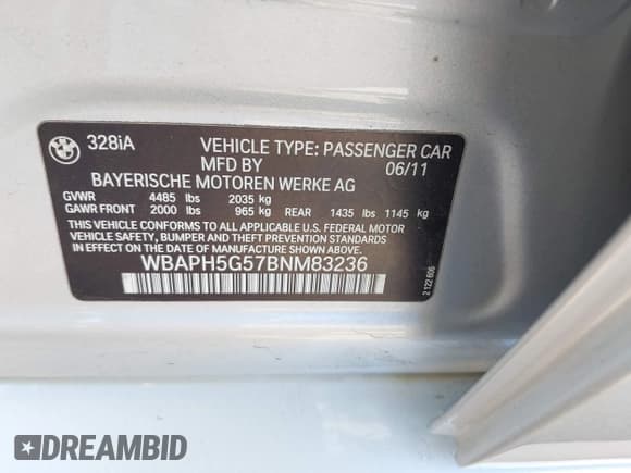 ✅ 2011 BMW 3 Series 328i • VIN: WBAPH5G57BNM83236 • Lot: 43295180. Wystawiony na IAAI z przebiegiem 101 914 mil. Bezpłatny archiwum sprzedaży aukcyjnych z USA i szczegółowy raport historii pojazdu na DreamBid. Zdjęcie 9.