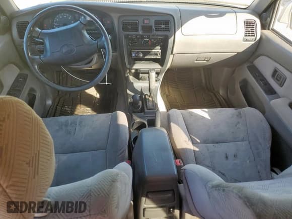 ✅ 2001 Toyota 4Runner SR5 • VIN: JT3HN86R210344332 • Lot: 90870295. Listed on Copart with 294,739 mi. Free auction sales archive from the USA and detailed vehicle history report at DreamBid. Image 8.