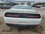 ✅ 2019 Dodge Challenger SXT • VIN: 2C3CDZGG2KH529493 • Lot: 91109685. Wystawiony na Copart z przebiegiem 53 924 mil. Bezpłatny archiwum sprzedaży aukcyjnych z USA i szczegółowy raport historii pojazdu na DreamBid. Zdjęcie 6.