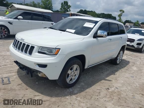 ✅ 2015 Jeep Grand Cherokee • VIN: 1C4RJEJM8FC674648 • Lot: 42785823. Listed on IAAI with 207,084 mi. Free auction sales archive from the USA and detailed vehicle history report at DreamBid. Image 17.