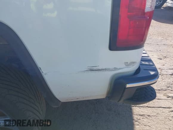 ✅ 2014 GMC Sierra 1500 • VIN: 1GTV2TEC9EZ194969 • Lot: 42067924. Wystawiony na IAAI z przebiegiem 163 775 mil. Bezpłatny archiwum sprzedaży aukcyjnych z USA i szczegółowy raport historii pojazdu na DreamBid. Zdjęcie 18.