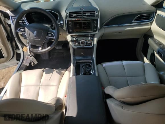 ✅ 2018 Lincoln Continental Premiere • VIN: 1LN6L9PK1J5601883 • Lot: 81204525. Listed on Copart with 69,372 mi. Free auction sales archive from the USA and detailed vehicle history report at DreamBid. Image 8.