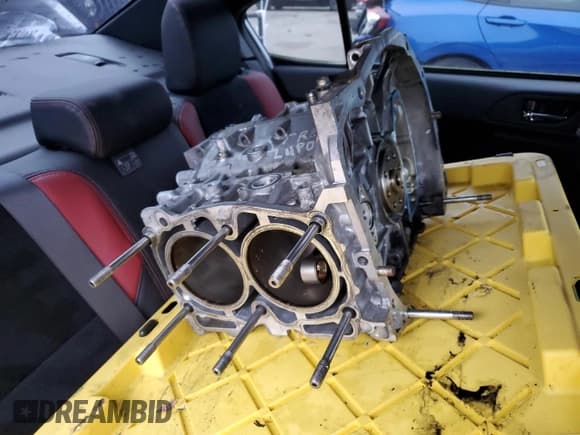 ✅ 2015 Subaru WRX STI • VIN: JF1VA2L62F9801585 • Лот: 45190095. Опубликован ранее на Copart с пробегом 48 546 миль. Бесплатный доступ к архиву аукционных продаж из США и подробный отчёт об истории автомобиля на DreamBid. Изображение 12.