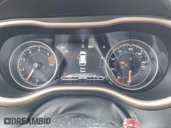 ✅ 2017 Jeep Cherokee Limited • VIN: 1C4PJLDB7HW610561 • Lot: 42629863. Wystawiony na IAAI z przebiegiem 82 180 mil. Bezpłatny archiwum sprzedaży aukcyjnych z USA i szczegółowy raport historii pojazdu na DreamBid. Zdjęcie 7.