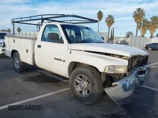 ✅ 2000 Dodge RAM • VIN: 3B6KC26Z9YM220266 • Lot: 41279065. Listed on IAAI with 197,070 mi. Free auction sales archive from the USA and detailed vehicle history report at DreamBid. Image 1.