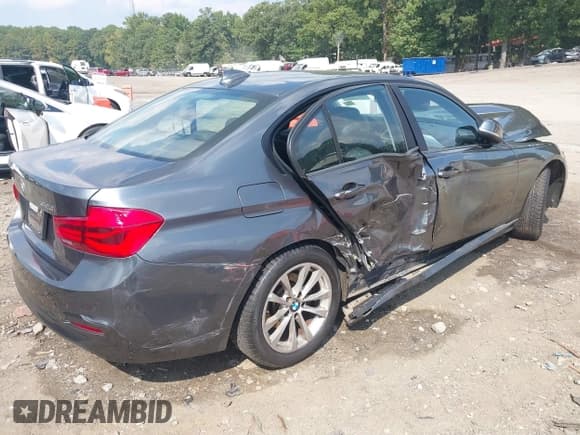 ✅ 2016 BMW 3 Series 320i xDrive • VIN: WBA8E5G51GNT94153 • Lot: 43264942. Listed on IAAI with 110,562 mi. Free auction sales archive from the USA and detailed vehicle history report at DreamBid. Image 4.