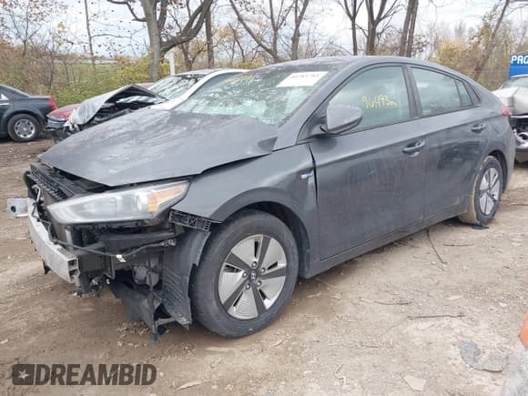 ✅ 2019 Hyundai Ioniq Blue • VIN: KMHC65LC4KU168374 • Lot: 40783781. Wystawiony na IAAI z przebiegiem 97 000 mil. Bezpłatny archiwum sprzedaży aukcyjnych z USA i szczegółowy raport historii pojazdu na DreamBid. Zdjęcie 6.