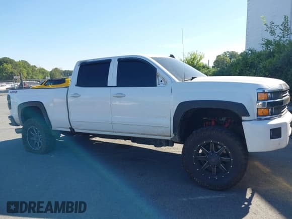 ✅ 2016 Chevrolet Silverado 2500HD LT • VIN: 1GC1KVE87GF133016 • Лот: 42843774. Опубликован ранее на IAAI с пробегом 240 652 миль. Бесплатный доступ к архиву аукционных продаж из США и подробный отчёт об истории автомобиля на DreamBid. Изображение 13.