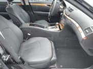 ✅ 2009 Mercedes-Benz E 550 • VIN: WDBUF72X19B378136 • Lot: 43638575. Wystawiony na IAAI z przebiegiem Nie podano. Bezpłatny archiwum sprzedaży aukcyjnych z USA i szczegółowy raport historii pojazdu na DreamBid. Zdjęcie 5.